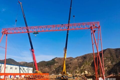 10吨龙门起重机技术参数表10吨龙门式起重机外形尺寸表图